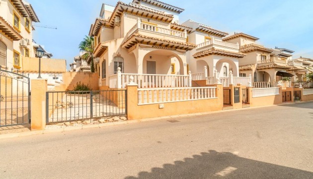 отдельная вилла - Перепродажа - Orihuela Costa - Los Dolses