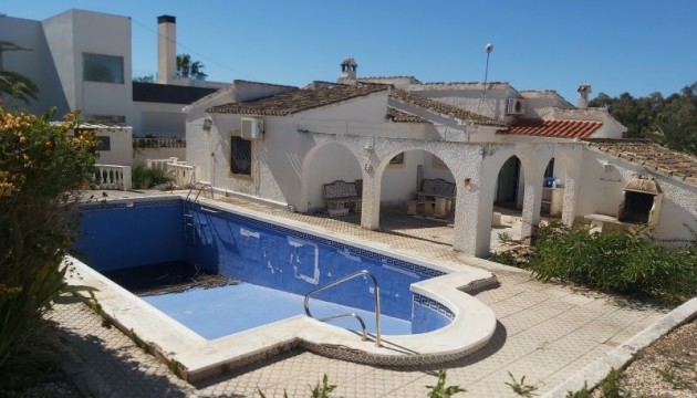 отдельная вилла - Перепродажа - Orihuela Costa - Orihuela Costa