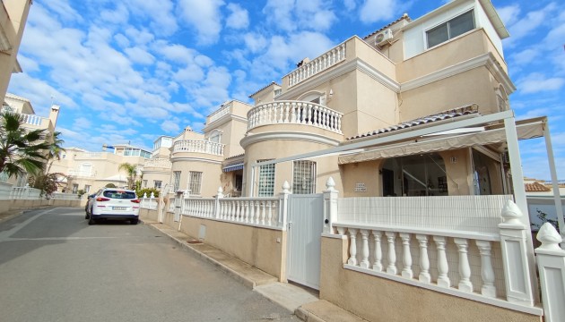 отдельная вилла - Перепродажа - Orihuela Costa - Orihuela Costa