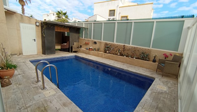 отдельная вилла - Перепродажа - Orihuela Costa - Orihuela Costa