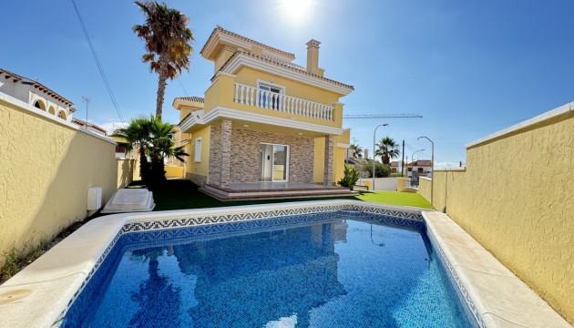 отдельная вилла - Перепродажа - Orihuela Costa - Villamartín