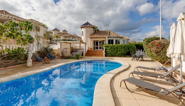 отдельная вилла - Перепродажа - Orihuela Costa - Villamartín