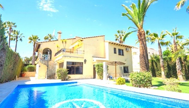 отдельная вилла - Перепродажа - Orihuela Costa - Villamartín