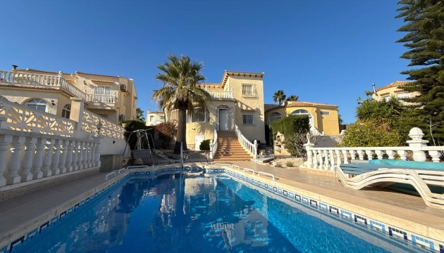 отдельная вилла - Перепродажа - Orihuela Costa - Villamartín