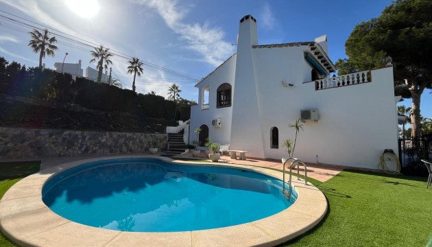 отдельная вилла - Перепродажа - Orihuela Costa - Villamartín