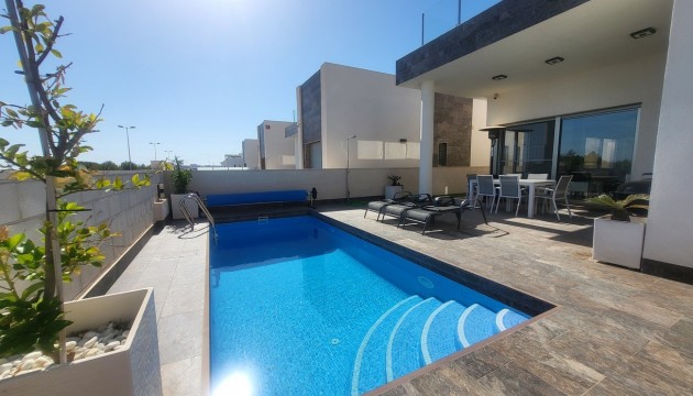 отдельная вилла - Перепродажа - Orihuela Costa - Villamartín