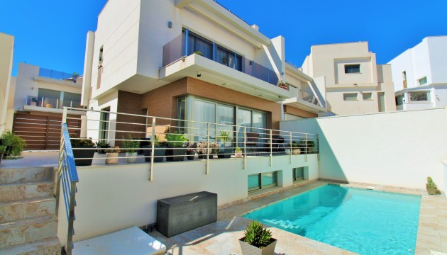 отдельная вилла - Перепродажа - Orihuela Costa - Villamartín