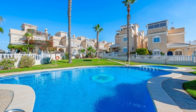 отдельная вилла - Перепродажа - Orihuela - Los Altos