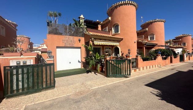 отдельная вилла - Перепродажа - Orihuela - Playa Flamenca