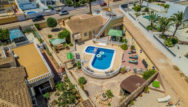 отдельная вилла - Перепродажа - Torrevieja - La Siesta
