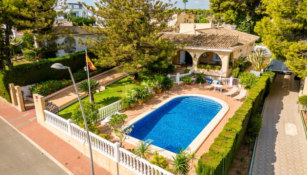 отдельная вилла - Перепродажа - Torrevieja - Los Balcones - Los Altos del Edén