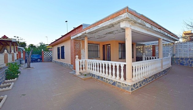 отдельная вилла - Перепродажа - Torrevieja - Torrevieja