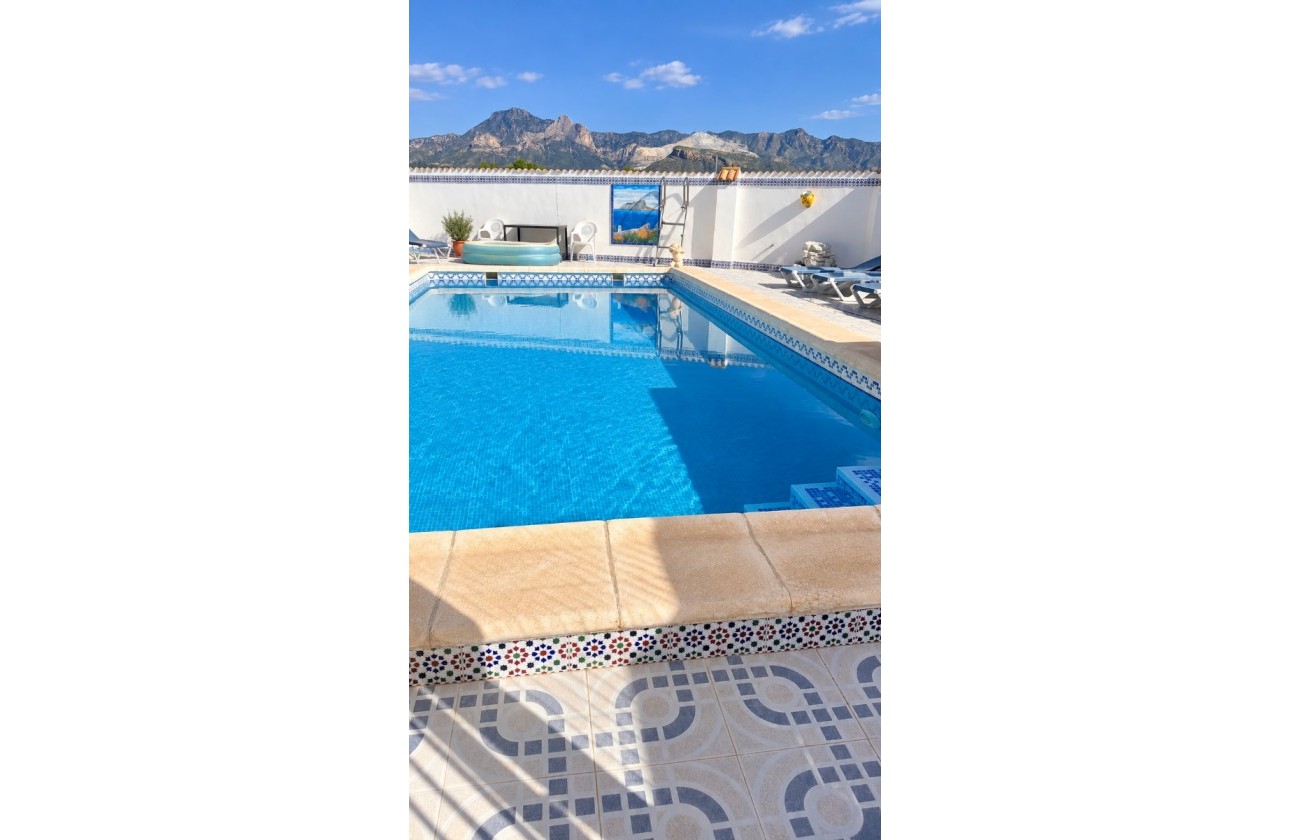 Перепродажа - деревенский дом - Orihuela