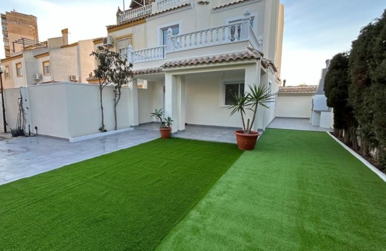 Перепродажа - Дуплекс - Torrevieja