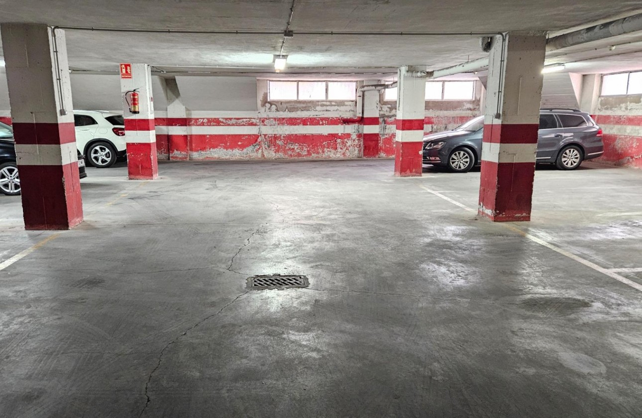 Перепродажа - Гараж - Torrevieja - Playa del Cura