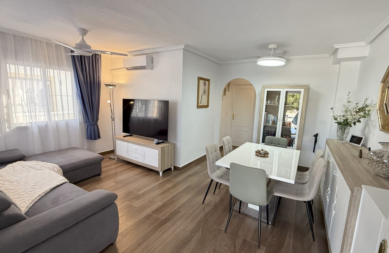 Перепродажа - House - Orihuela Costa - La Zenia