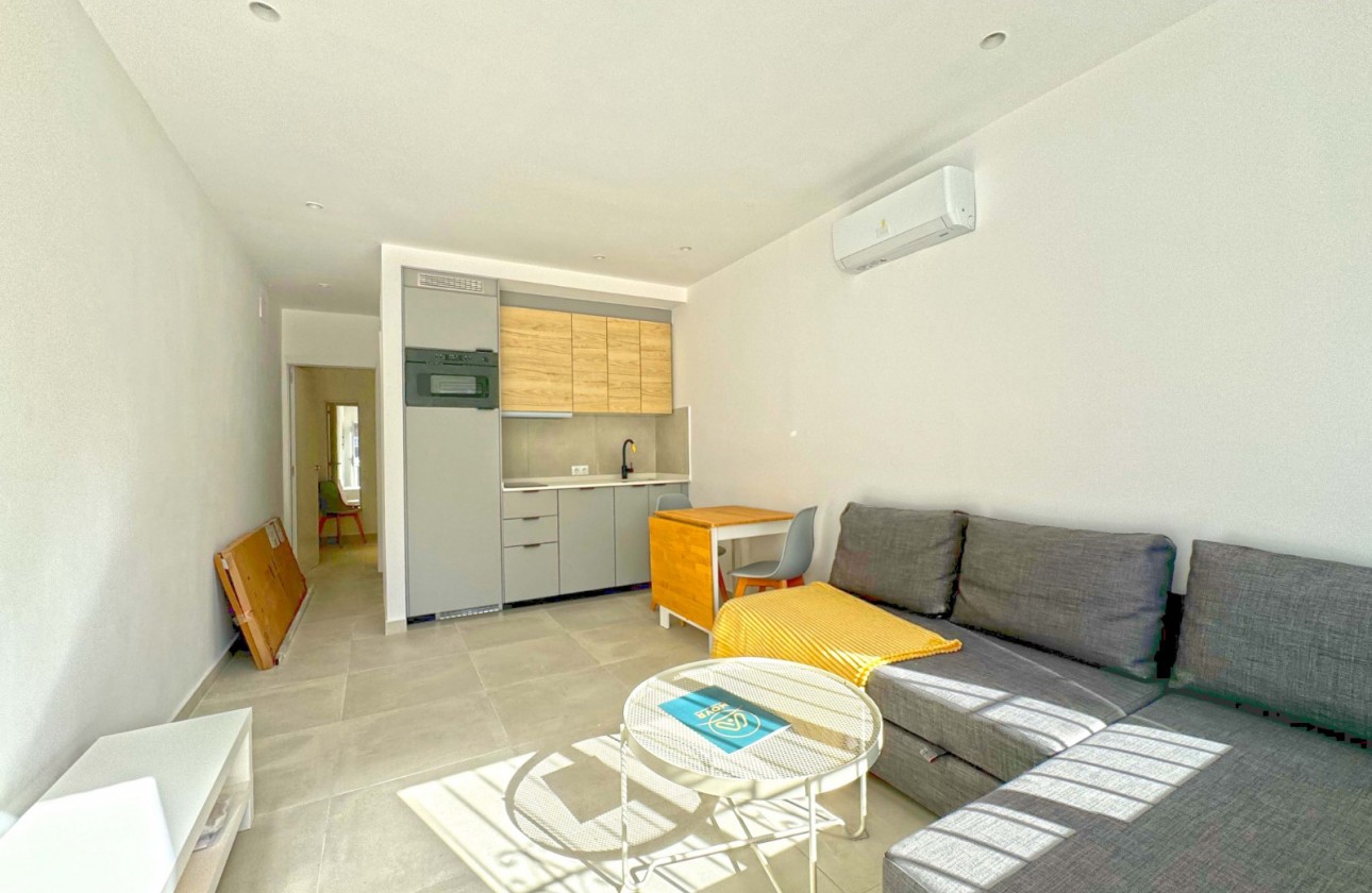 Перепродажа - House - Orihuela Costa - Villamartín