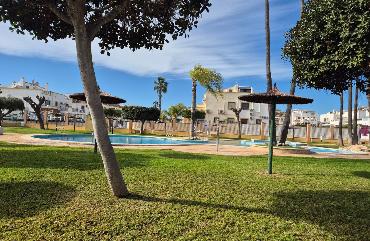 Перепродажа - Квартира - Orihuela Costa - La Florida