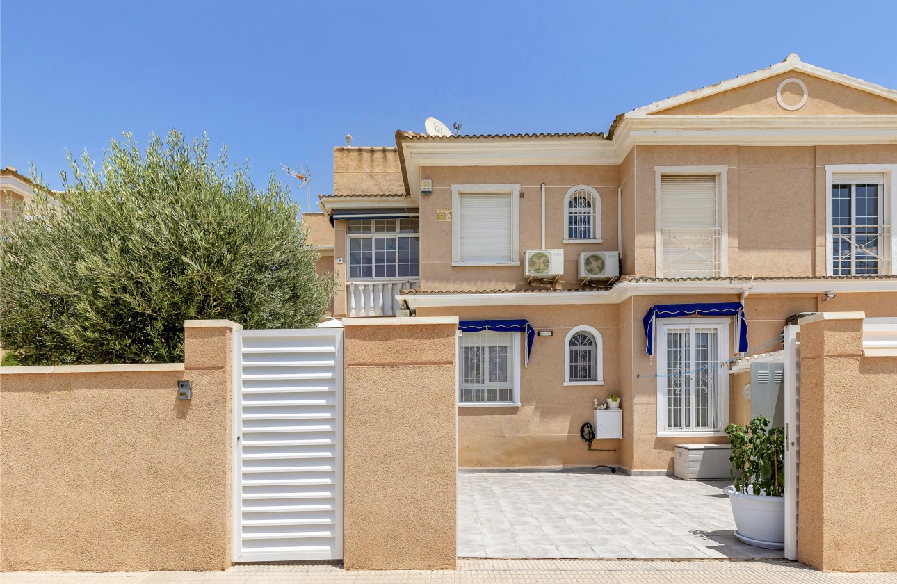 Перепродажа - Квартира - Orihuela Costa - La Zenia