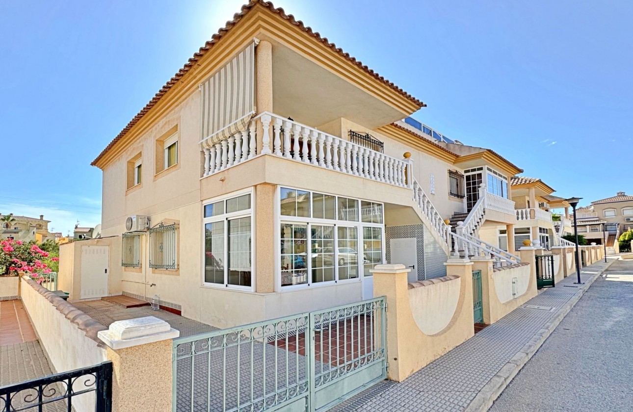 Перепродажа - Квартира - Orihuela Costa - La Zenia