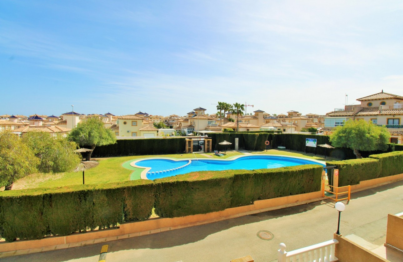 Перепродажа - Квартира - Orihuela Costa - La Zenia