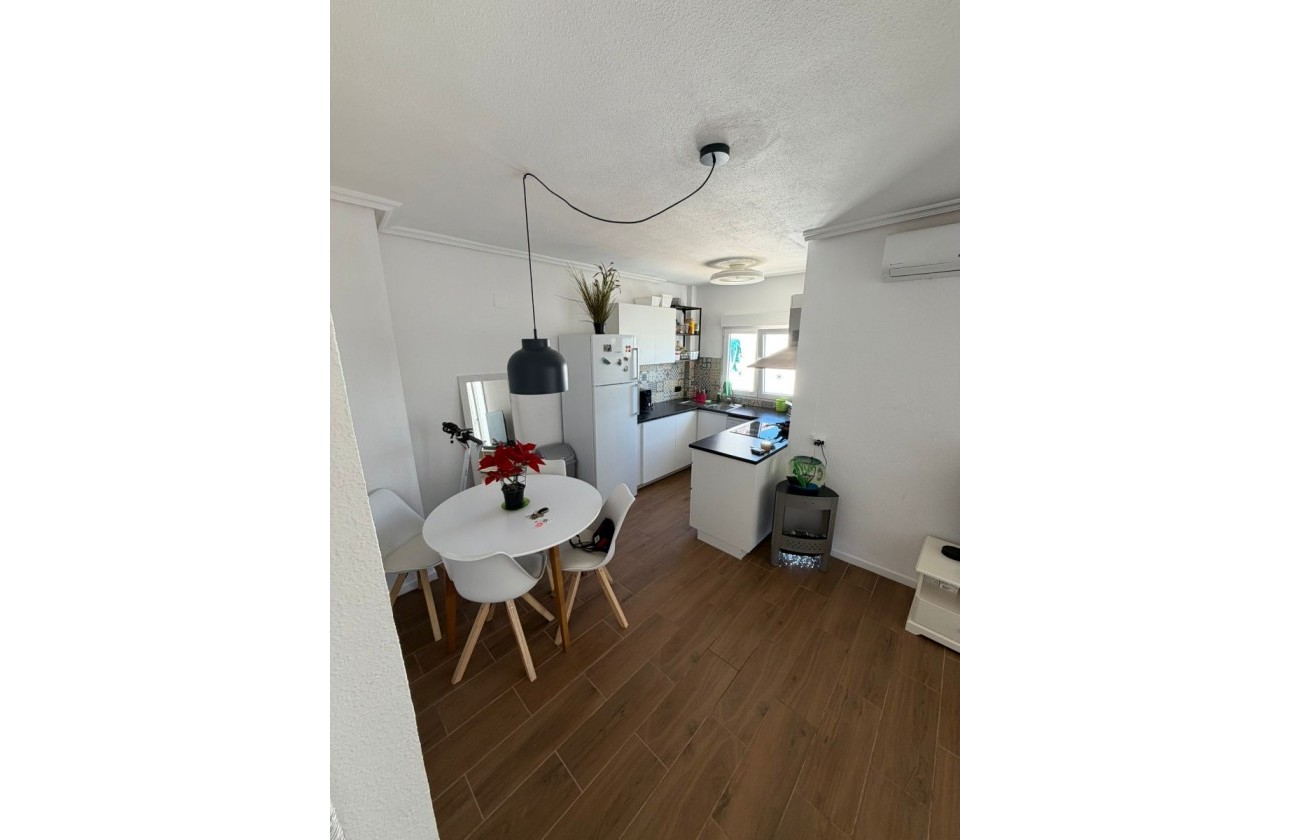 Перепродажа - Квартира - Orihuela Costa - Punta Prima