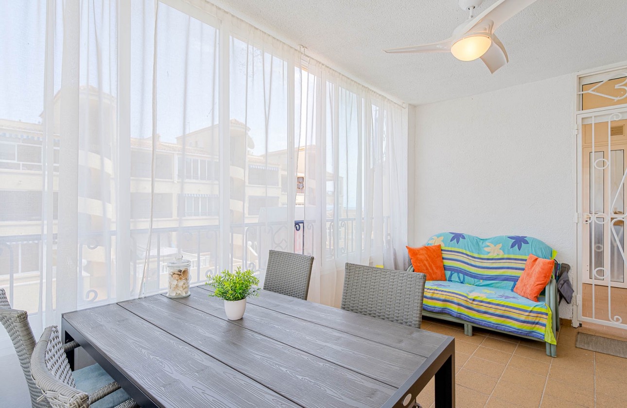 Перепродажа - Квартира - Orihuela Costa - Punta Prima