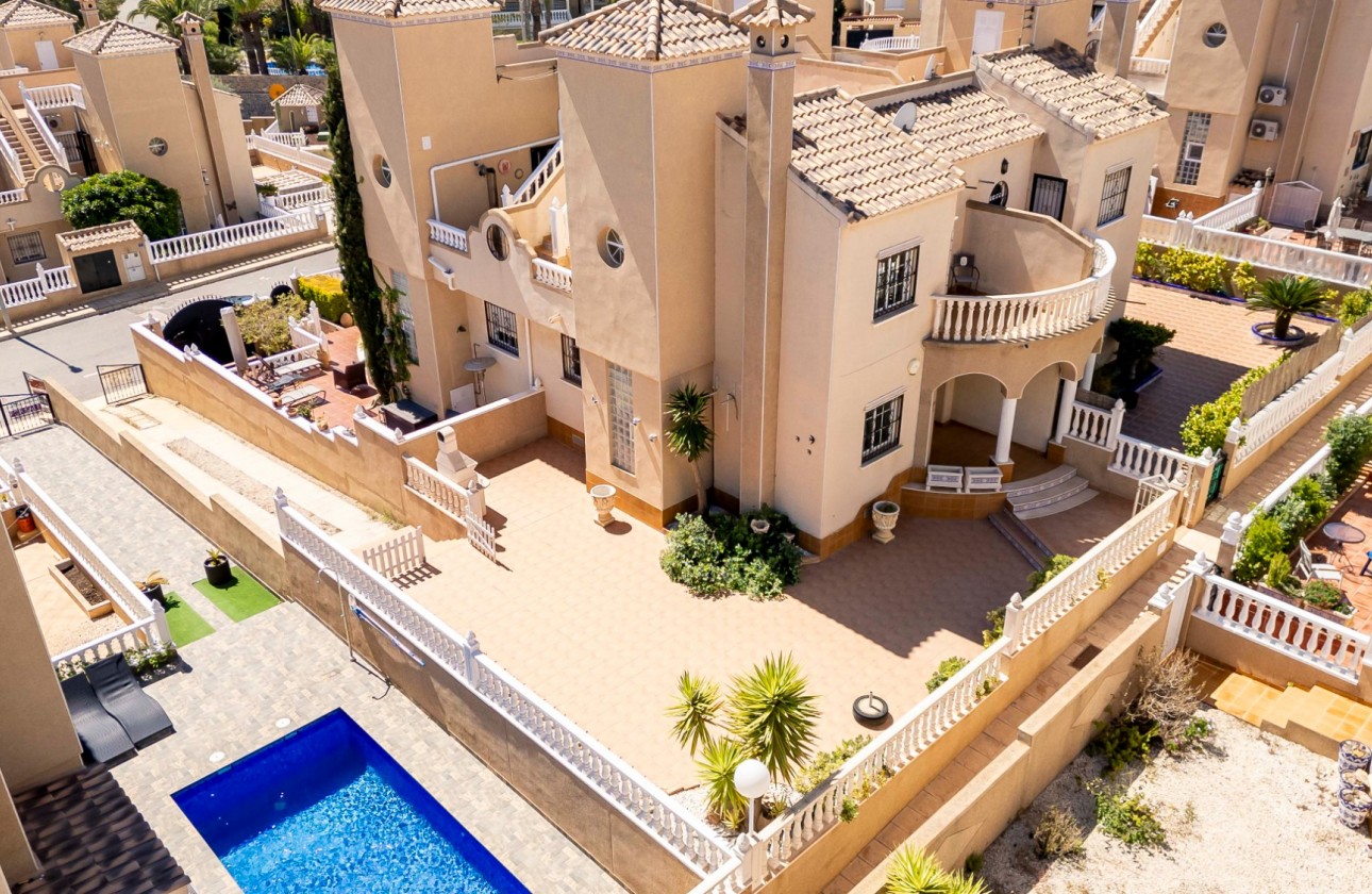 Перепродажа - Квартира - Orihuela Costa - Villamartín