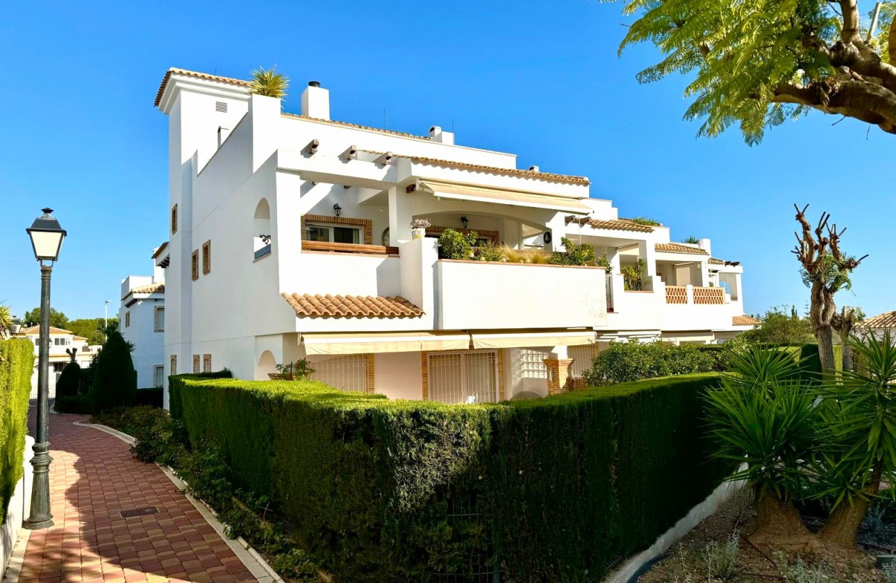 Перепродажа - Квартира - Orihuela Costa - Villamartín