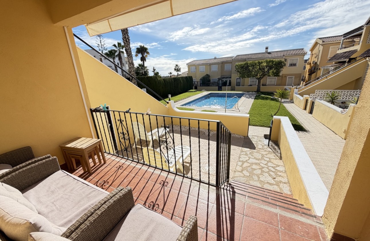 Перепродажа - Квартира - Orihuela Costa - Villamartín