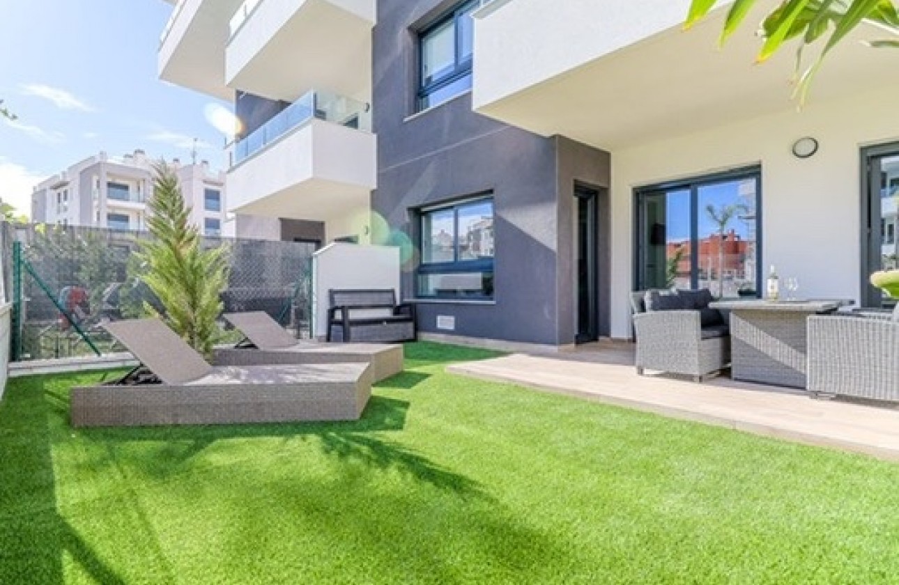 Перепродажа - Квартира - Orihuela Costa - Villamartín