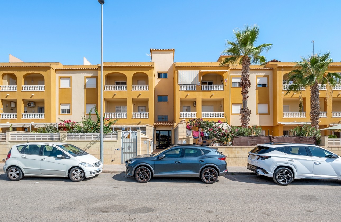 Перепродажа - Квартира - Orihuela Costa