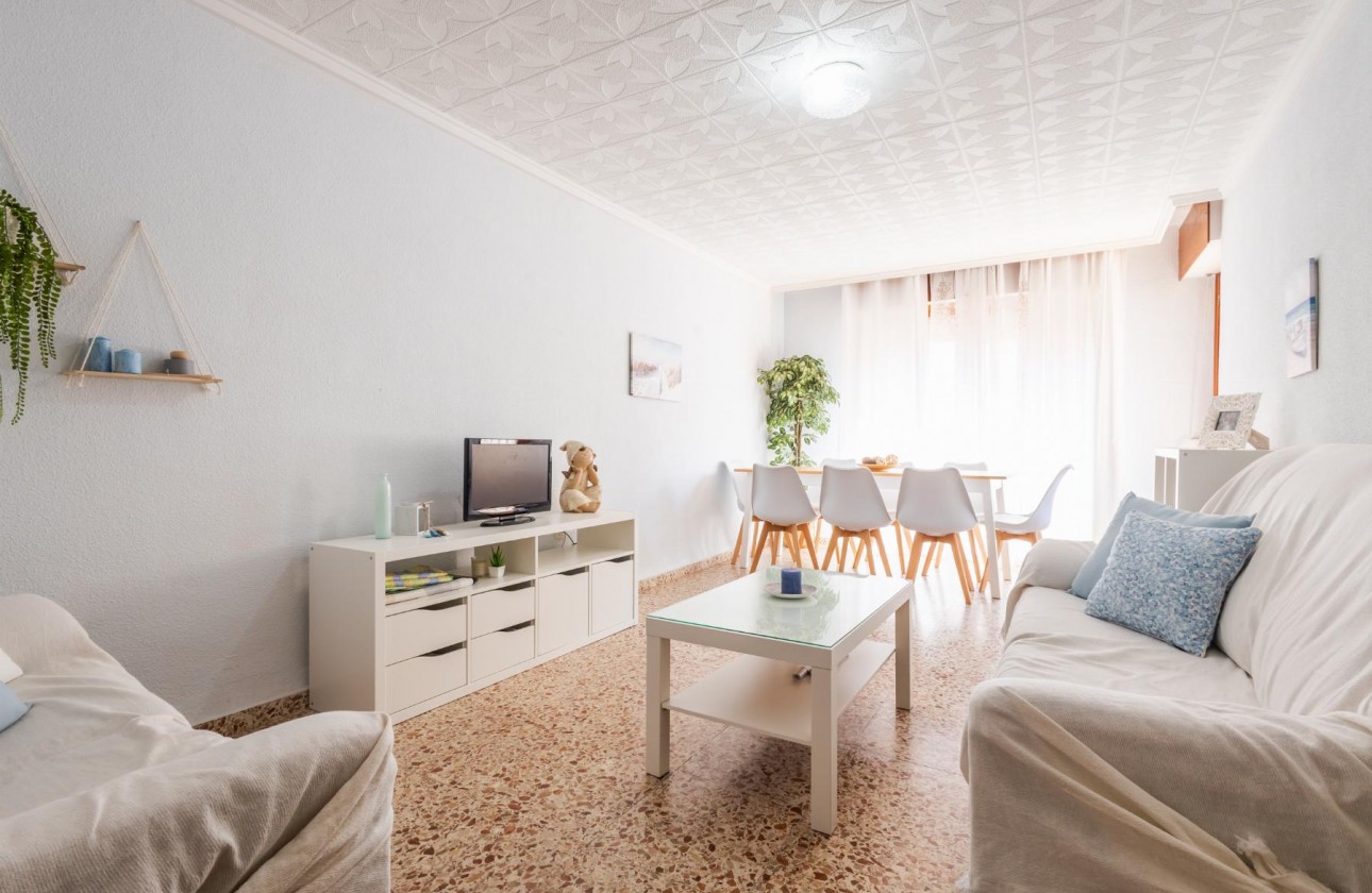 Перепродажа - Квартира - Torrevieja - El Acequión - Los Náufragos