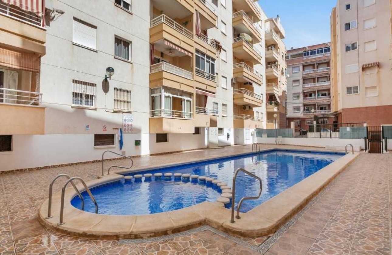 Перепродажа - Квартира - Torrevieja