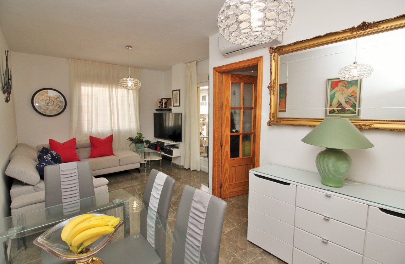 Перепродажа - Квартира - Torrevieja