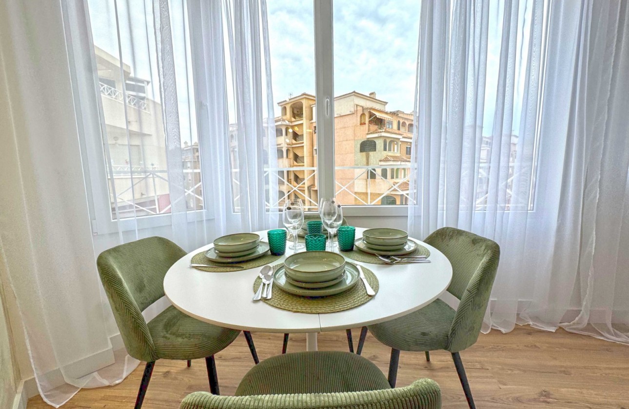 Перепродажа - Квартира - Torrevieja