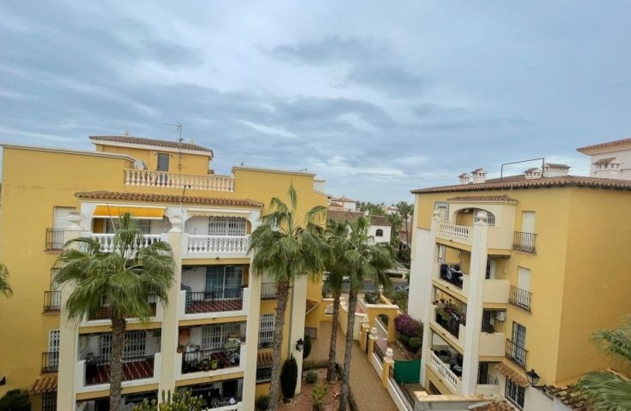 Перепродажа - Квартира - Torrevieja