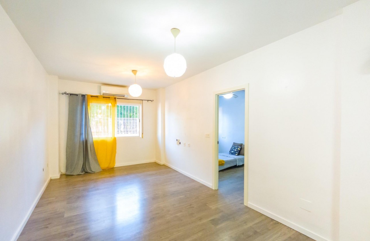 Перепродажа - Квартира - Torrevieja