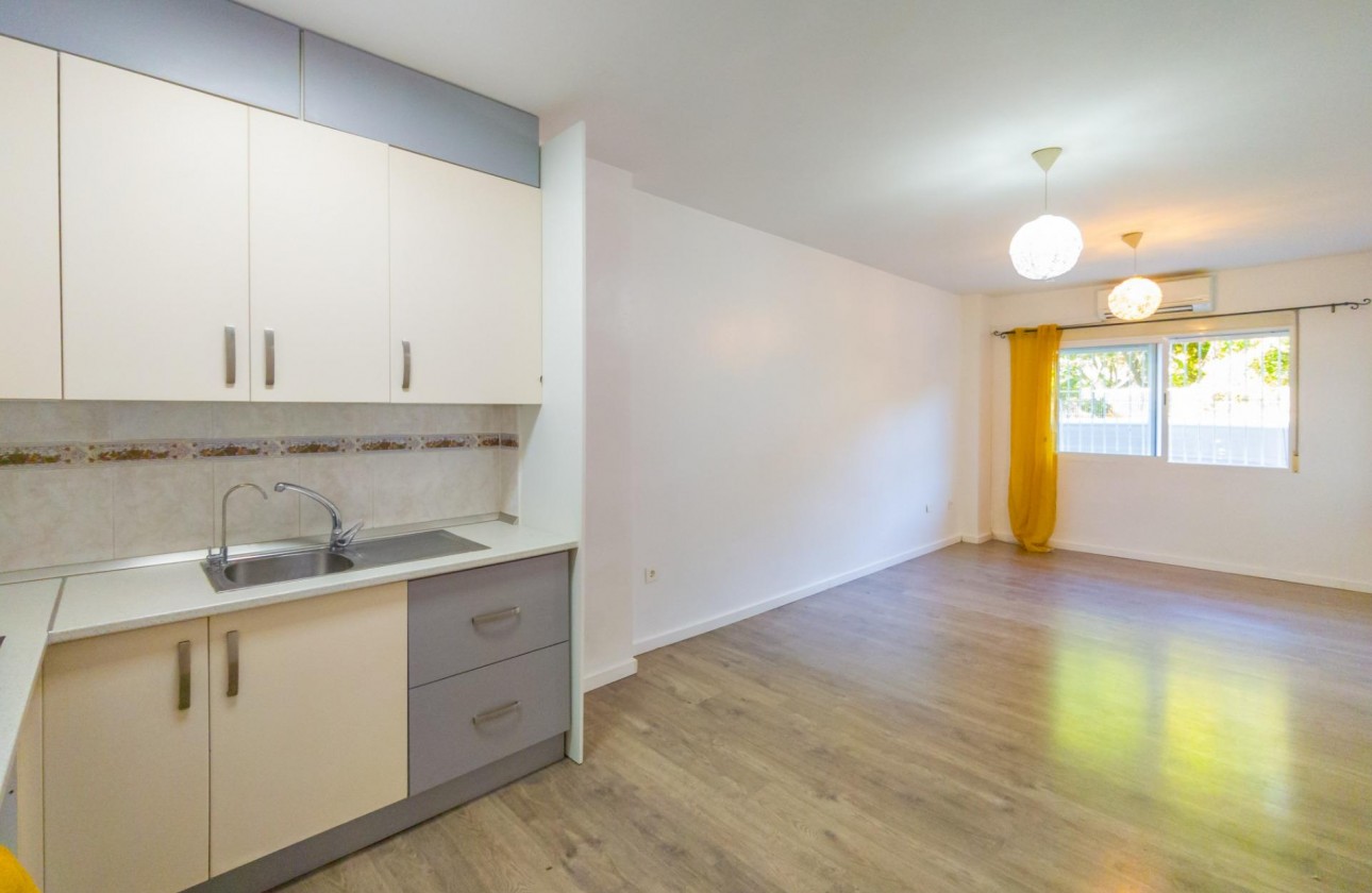 Перепродажа - Квартира - Torrevieja