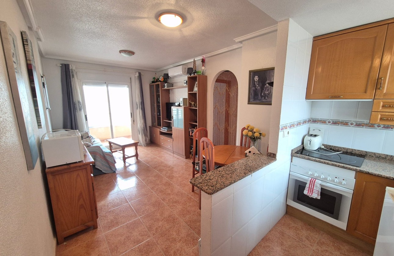 Перепродажа - Квартира - Torrevieja