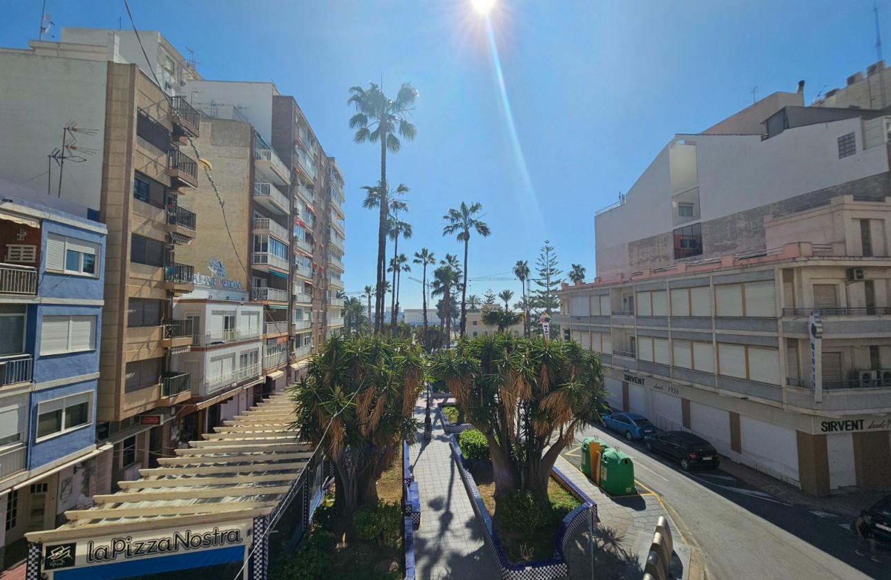 Перепродажа - Квартира - Torrevieja