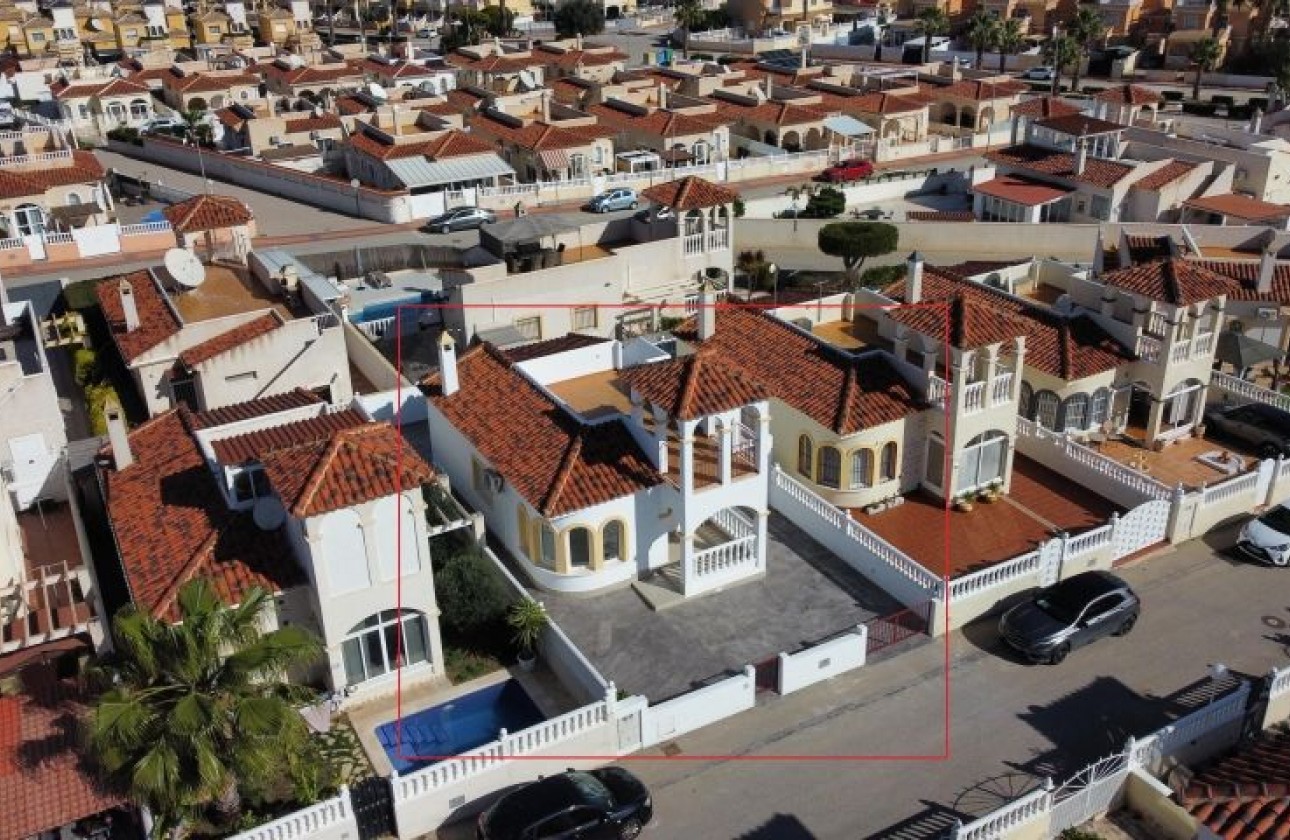 Перепродажа - отдельная вилла - Algorfa