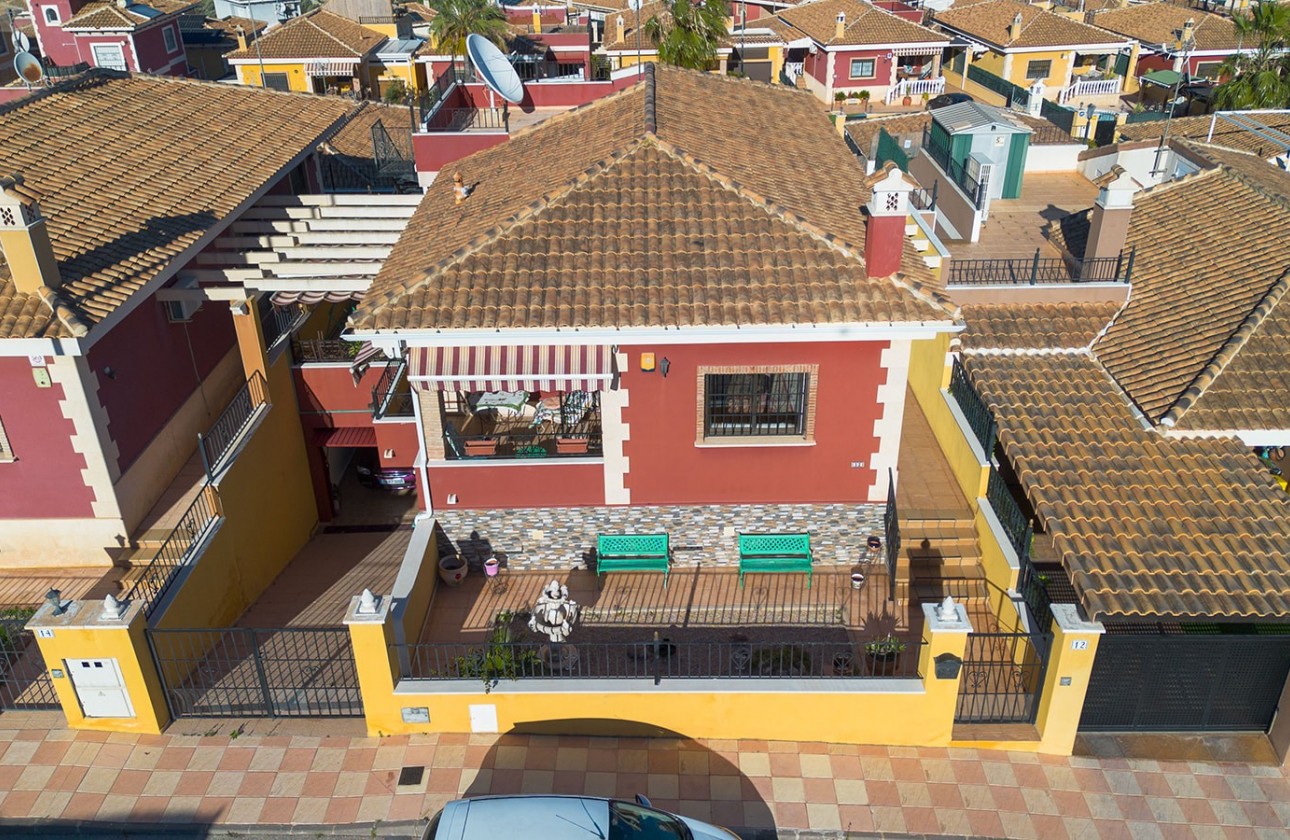 Перепродажа - отдельная вилла - Bigastro