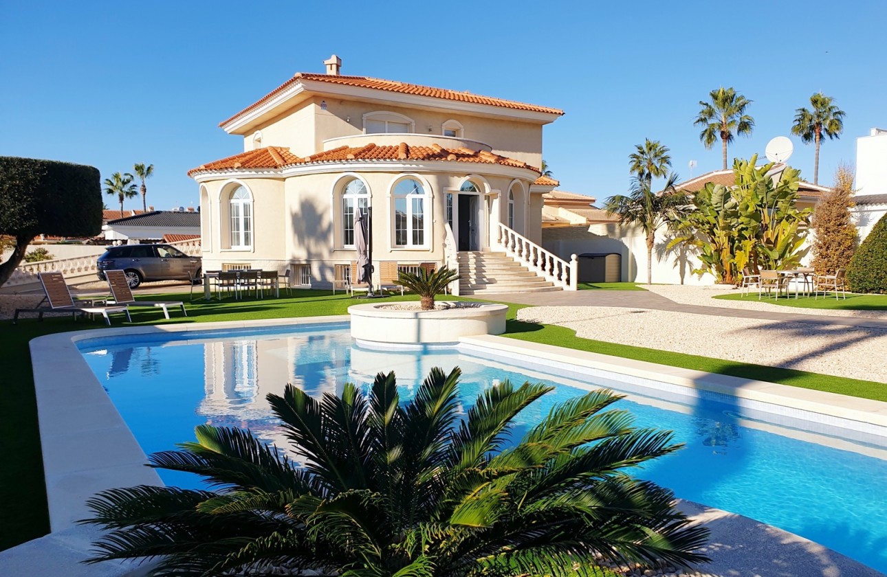 Перепродажа - отдельная вилла - Ciudad Quesada - Doña Pepa