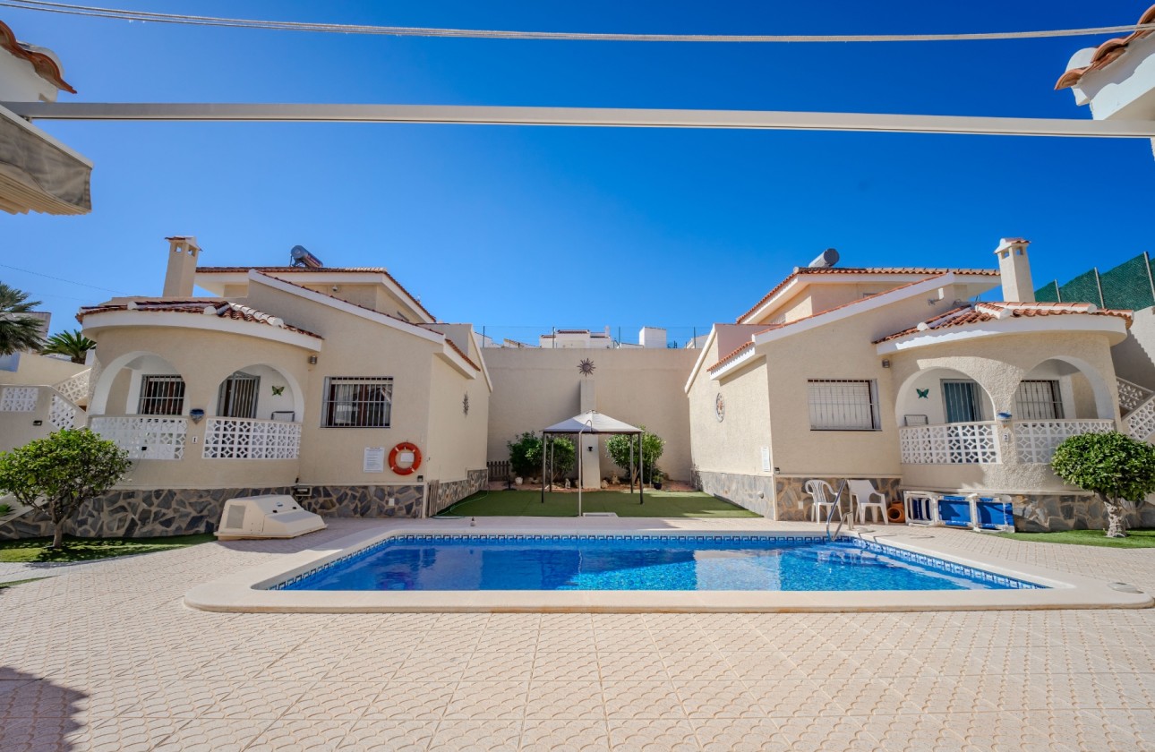 Перепродажа - отдельная вилла - Ciudad Quesada - La  Marquesa Golf