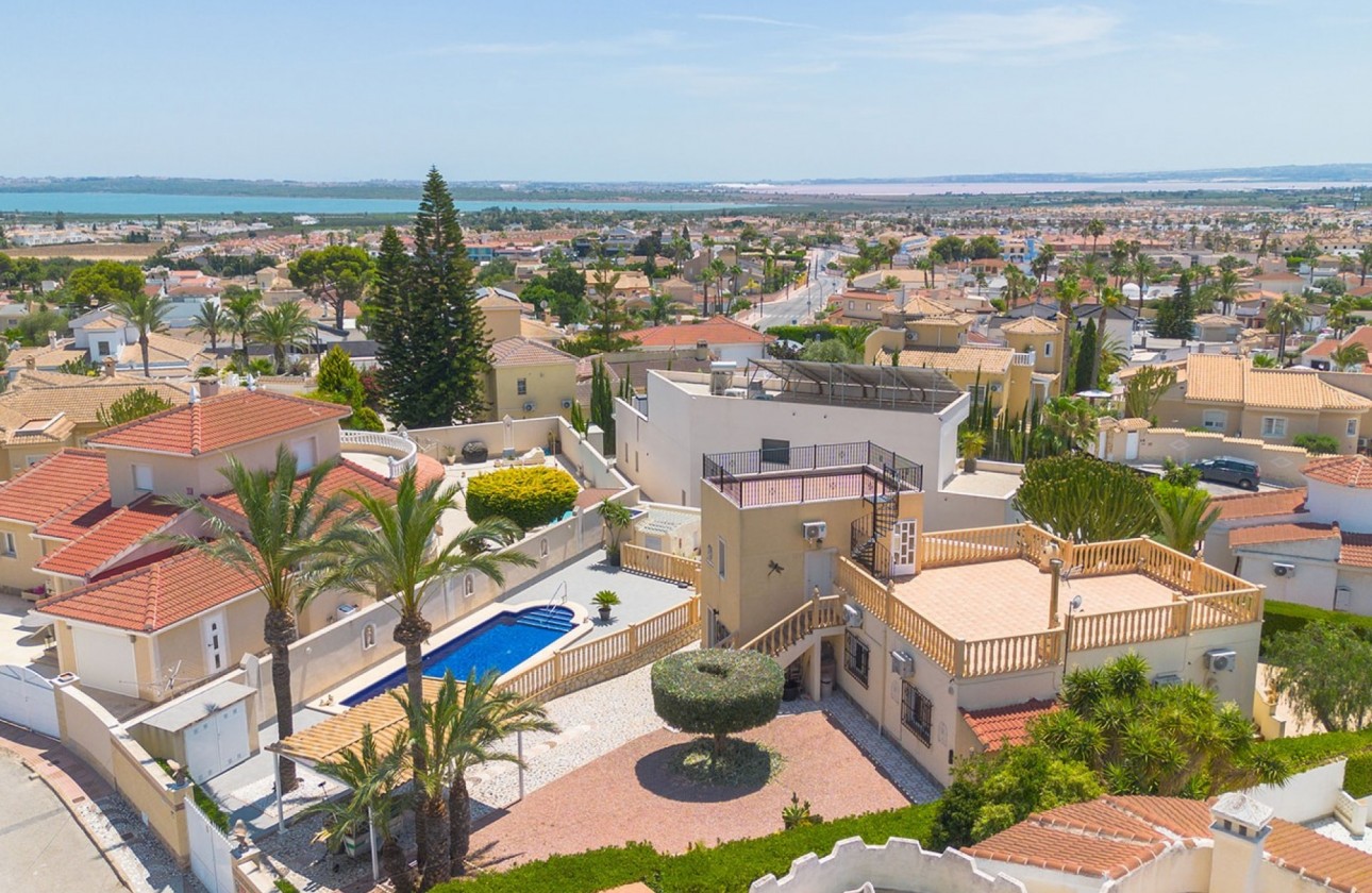 Перепродажа - отдельная вилла - Ciudad Quesada