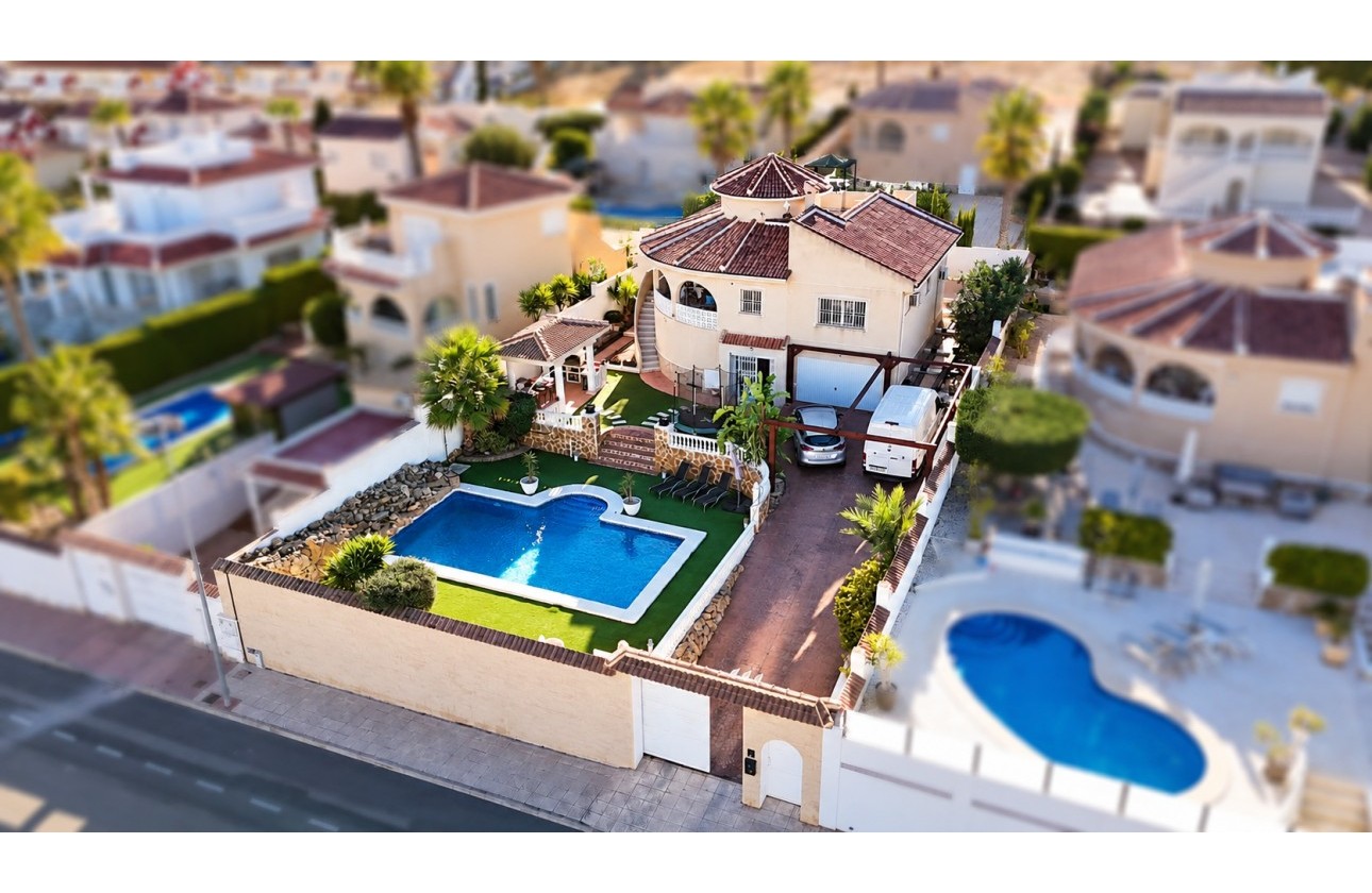 Перепродажа - отдельная вилла - Ciudad Quesada
