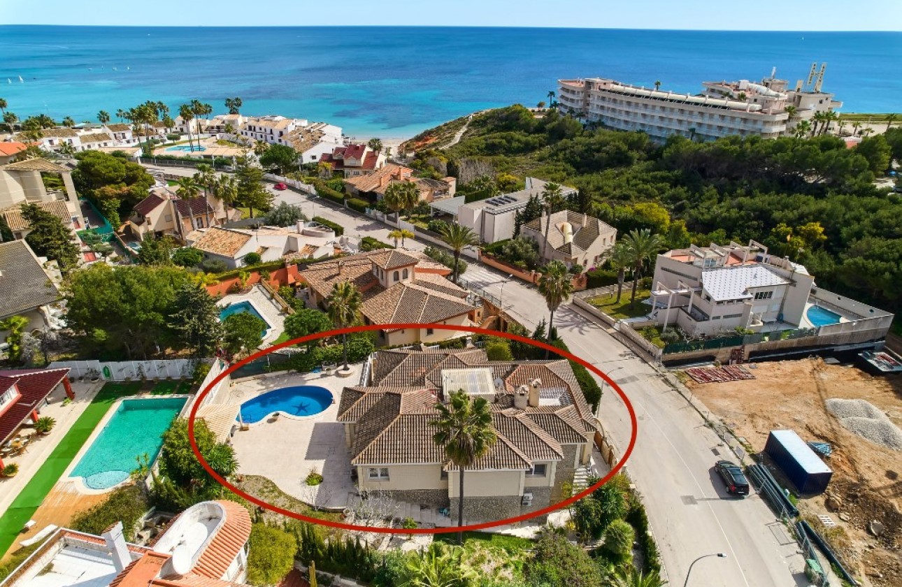 Перепродажа - отдельная вилла - Orihuela Costa - Dehesa de Campoamor