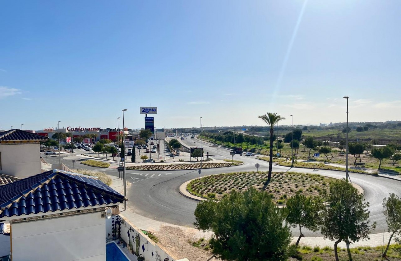 Перепродажа - отдельная вилла - Orihuela Costa - La Zenia