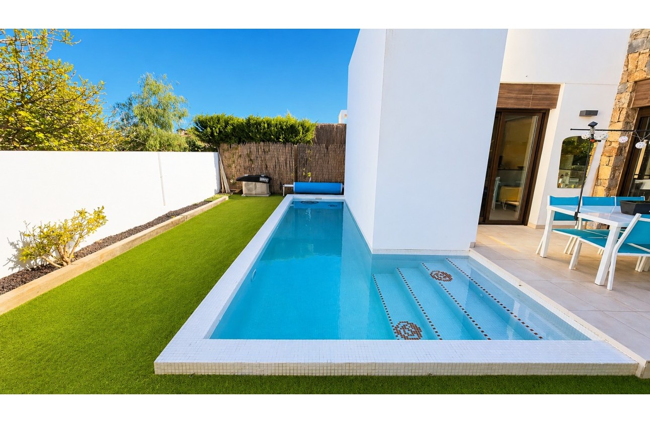 Перепродажа - отдельная вилла - Orihuela Costa - Lomas de Cabo Roig